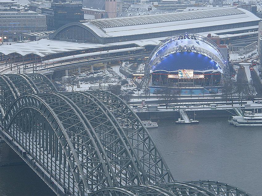 Koeln bei Schnee P314.JPG